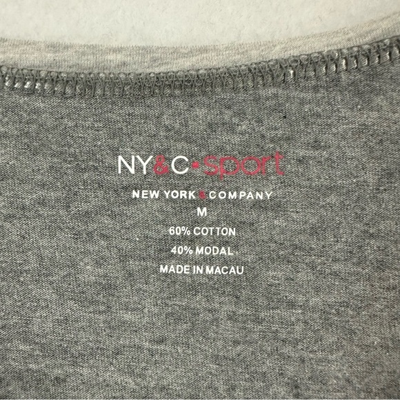 New York & Company Sport Long Sleeve V Neck T Shirt Womens Medium Grey - Picture 2 of 9